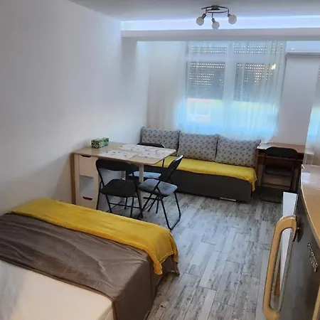 Guest Sani Apartman *